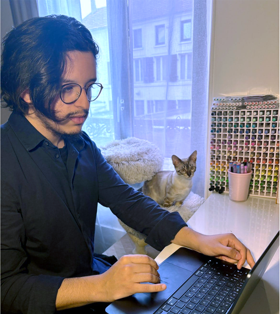 Ehssan copywriter et son chat